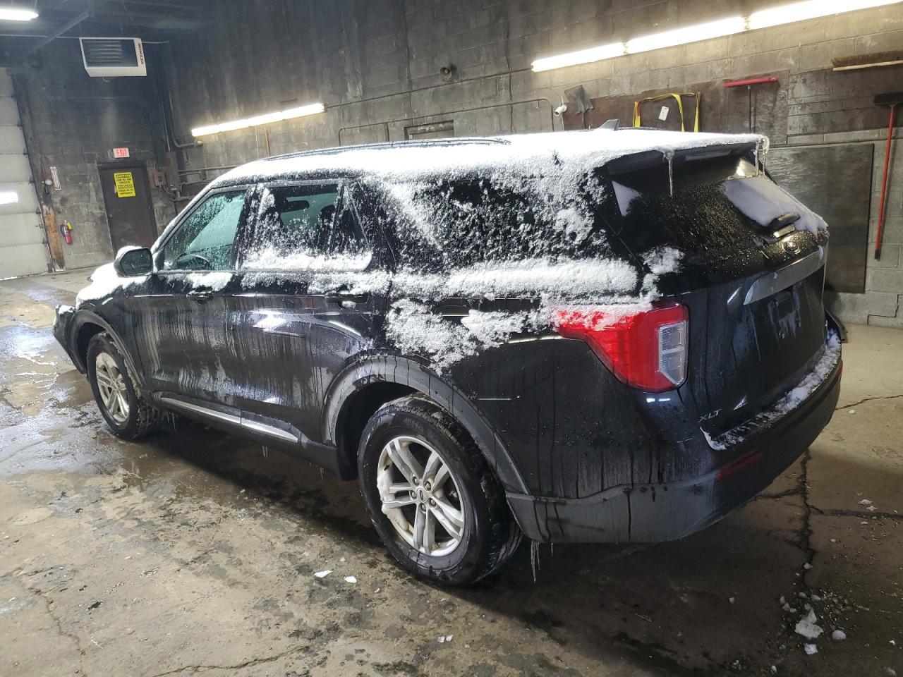 2023 FORD EXPLORER X - Image 2