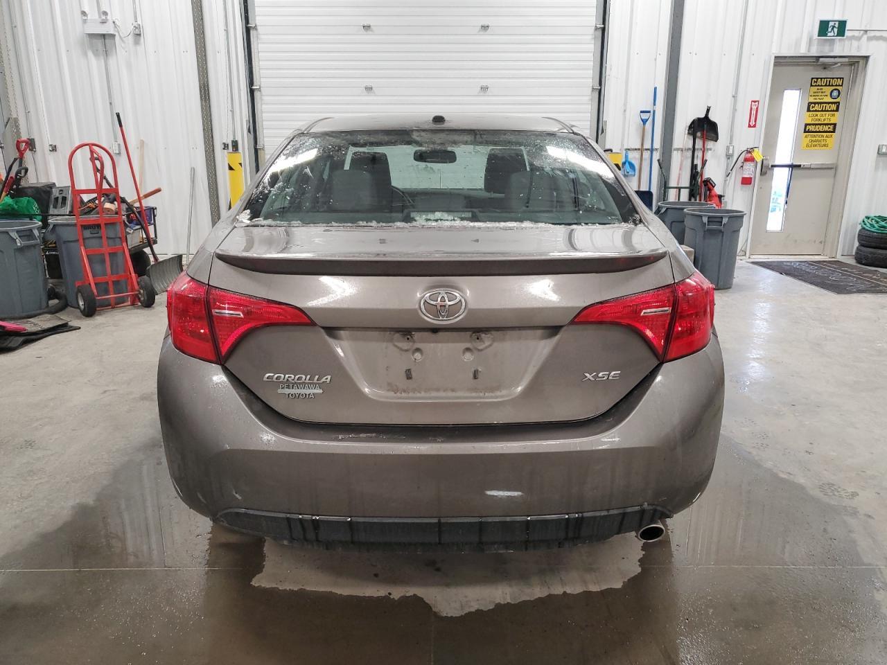 2018 TOYOTA COROLLA L - Image 6