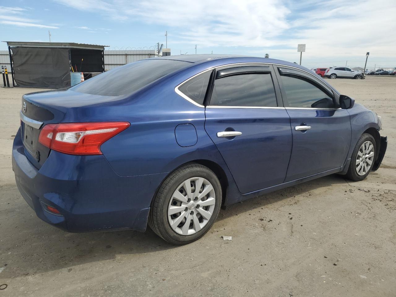 2017 NISSAN SENTRA S - Фото 3