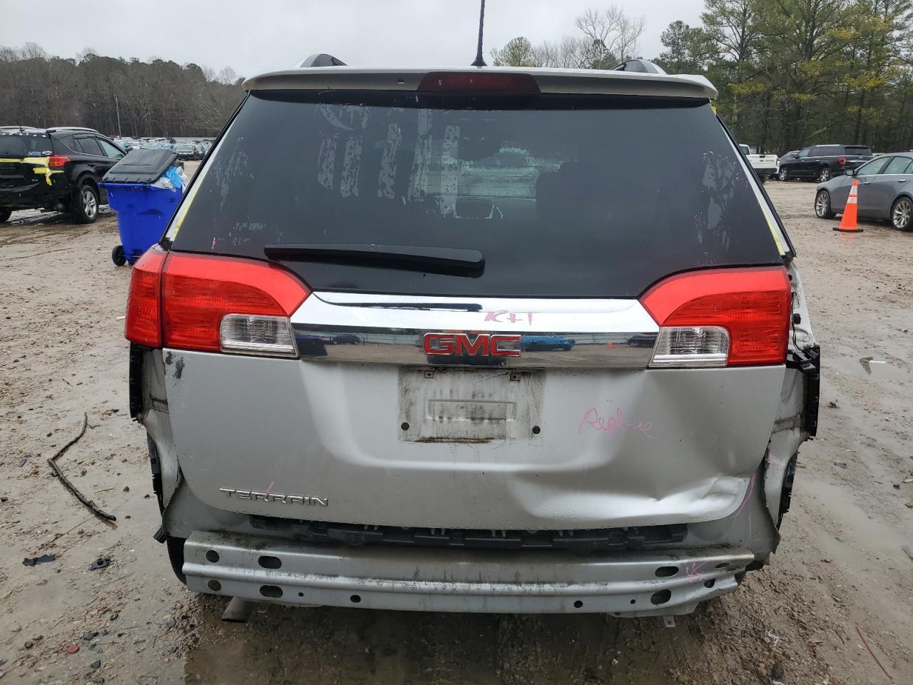 2014 GMC TERRAIN SL - Image 6