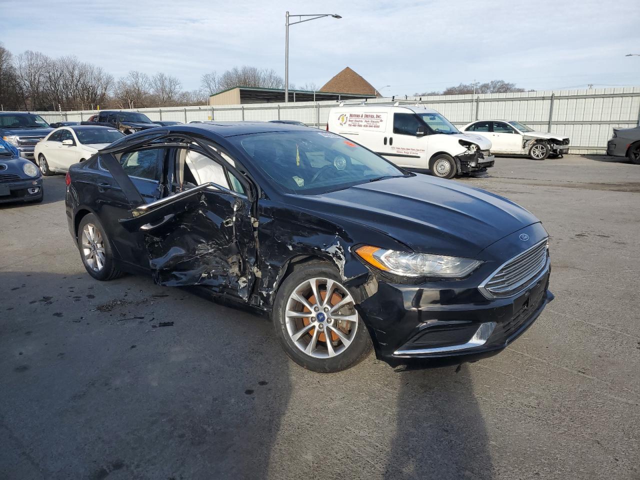 2017 FORD FUSION SE - Image 4