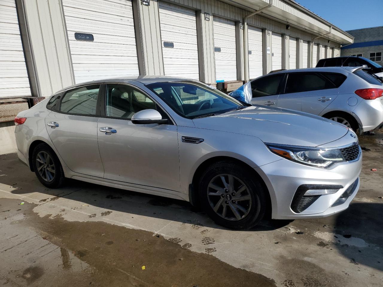 2020 KIA OPTIMA LX - Фото 4