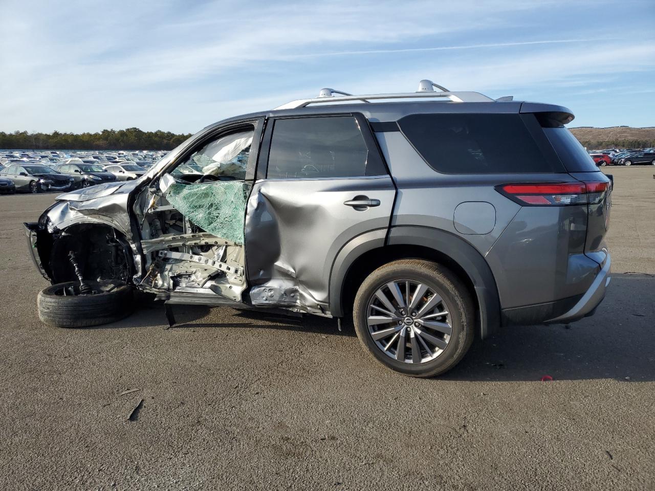2024 NISSAN PATHFINDER - Фото 2