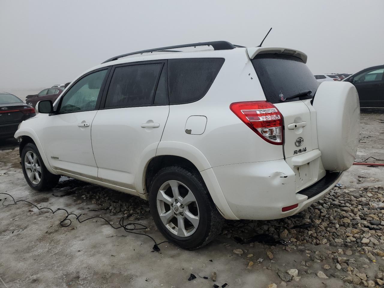 2011 TOYOTA RAV4 LIMIT - Фото 2