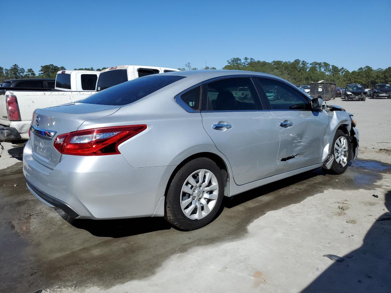 2017 NISSAN ALTIMA 2.5 - Фото 3