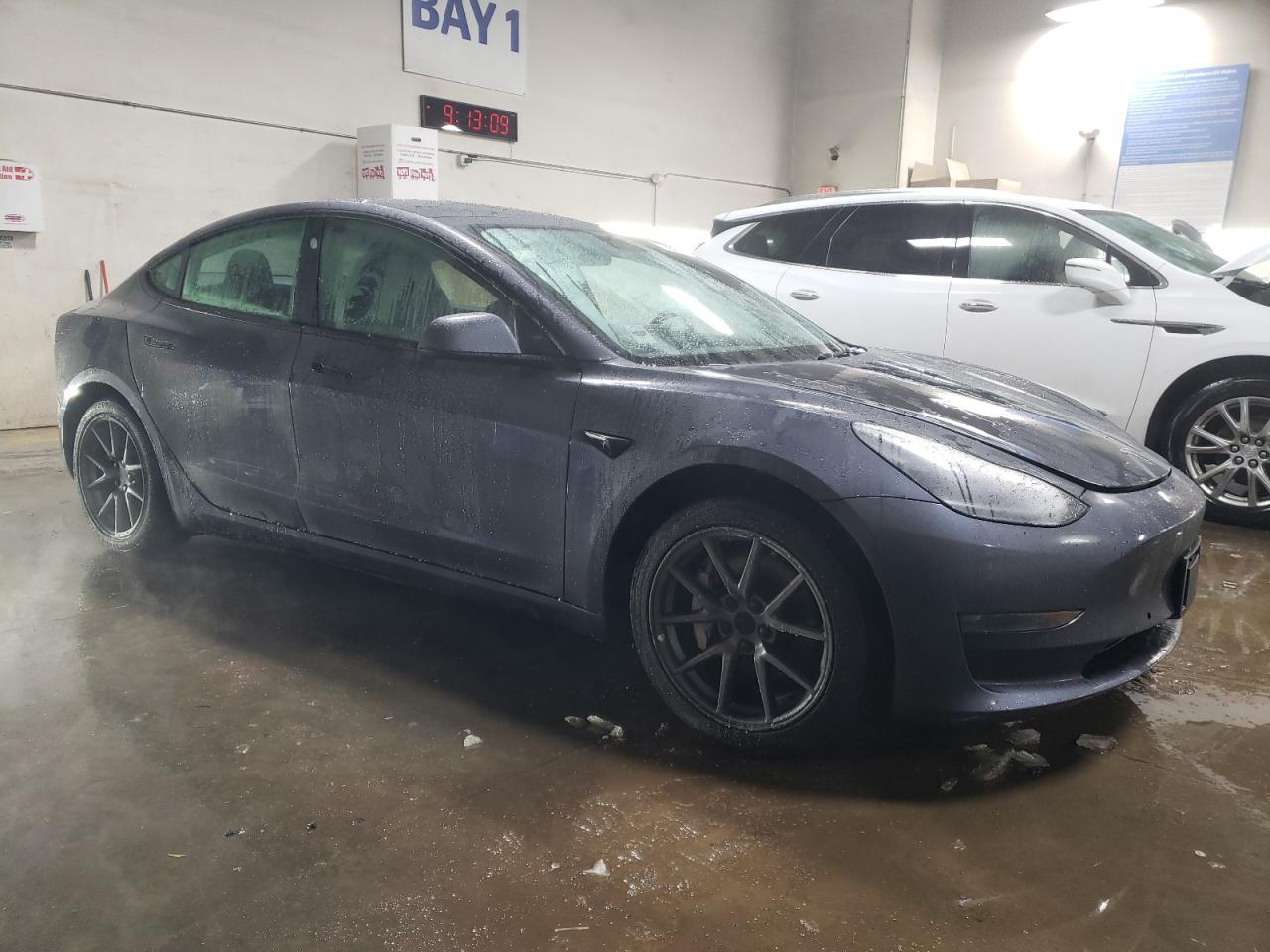2022 TESLA MODEL 3 - Image 4