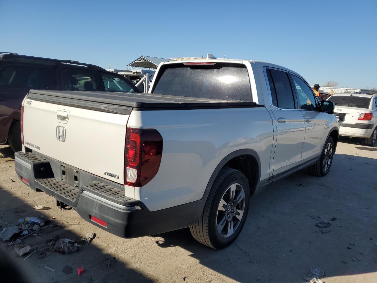 2017 HONDA RIDGELINE - Image 3