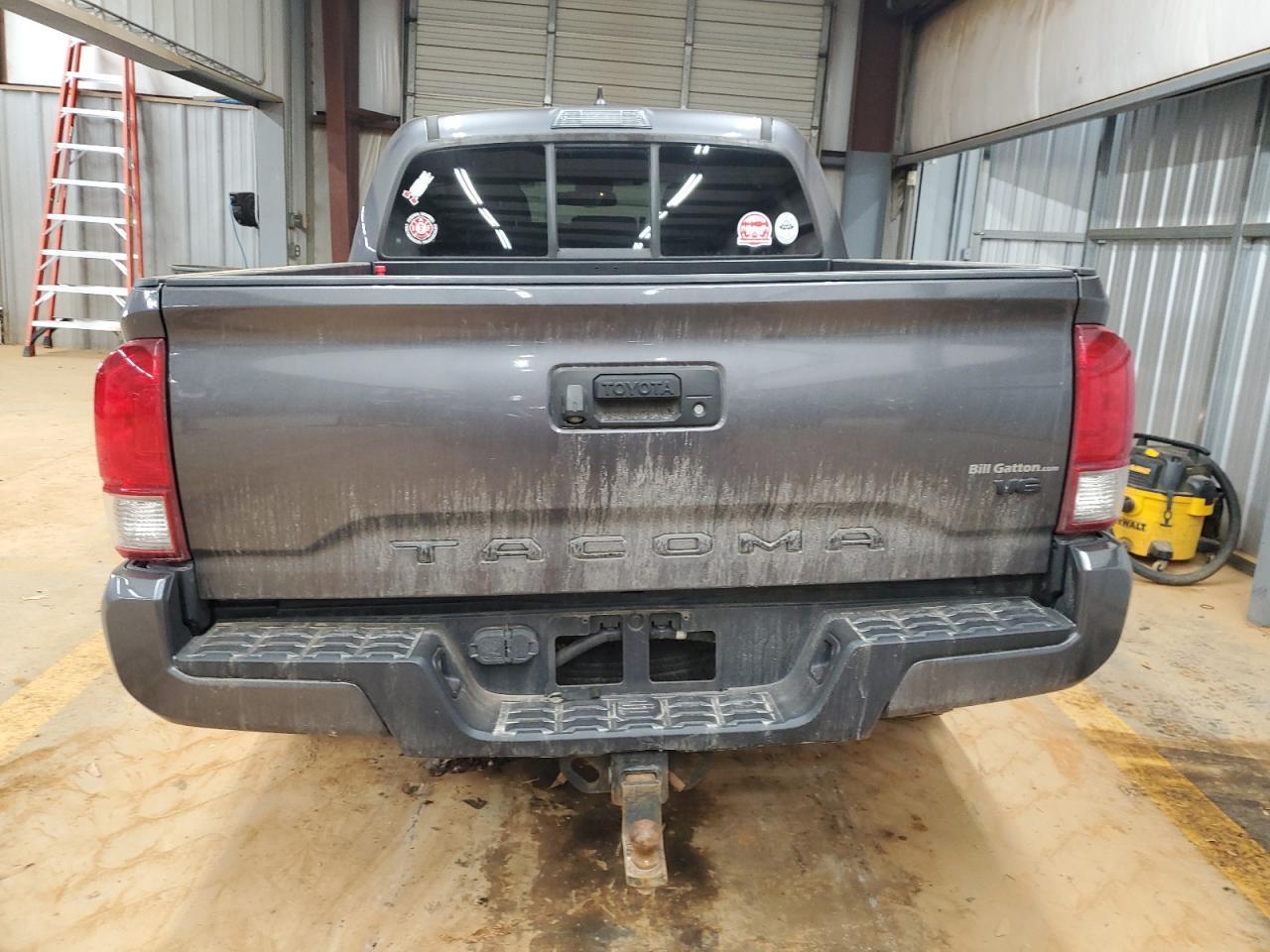2016 TOYOTA TACOMA DOU - Фото 6