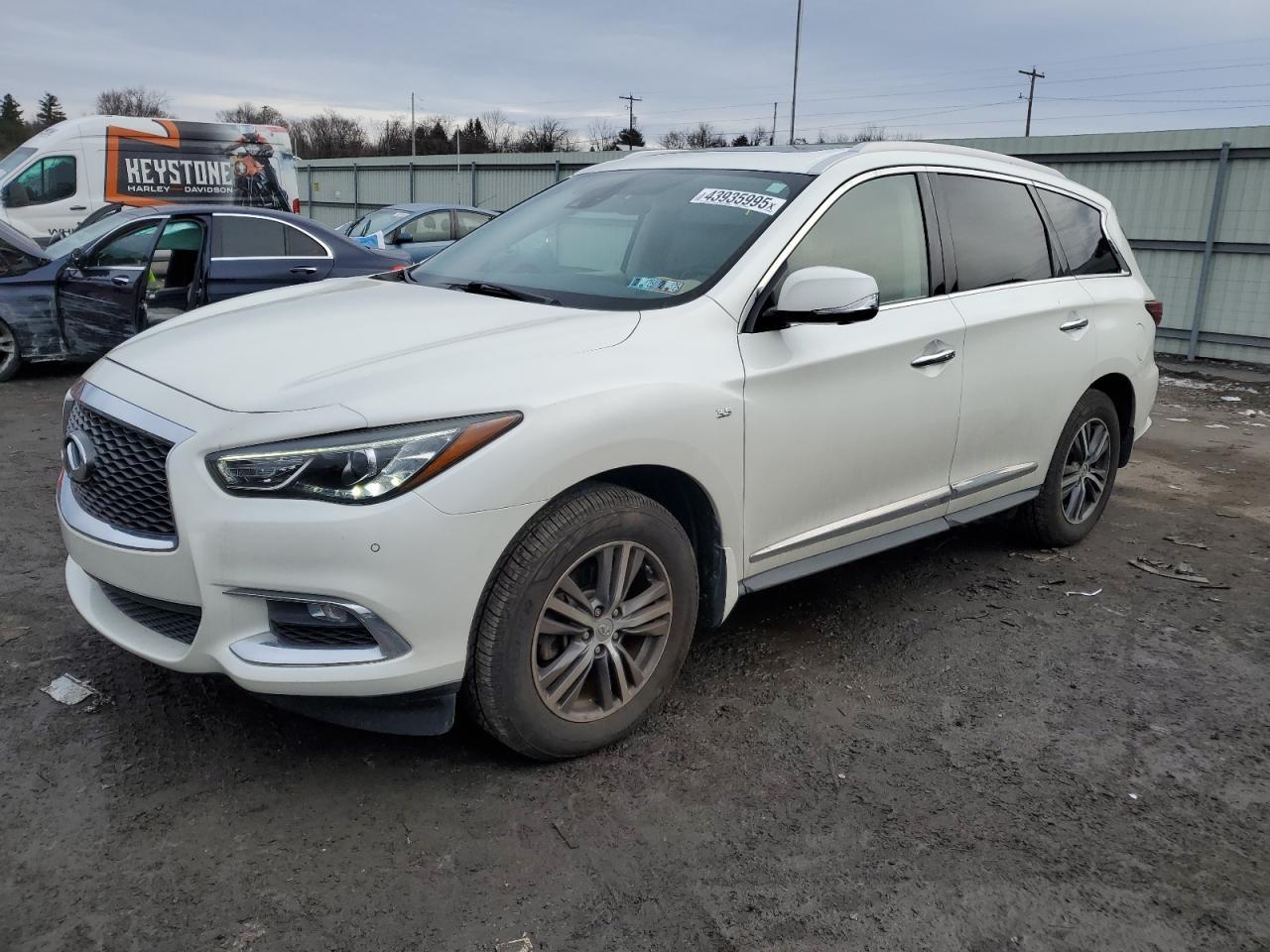 2019 INFINITI QX60 LUXE
