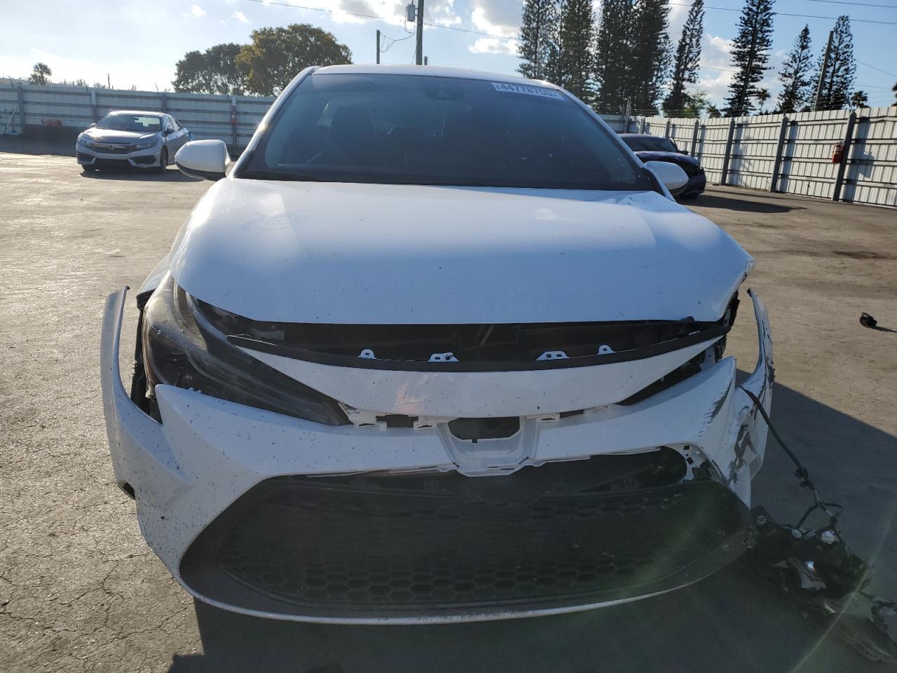 2021 TOYOTA COROLLA LE - Фото 5