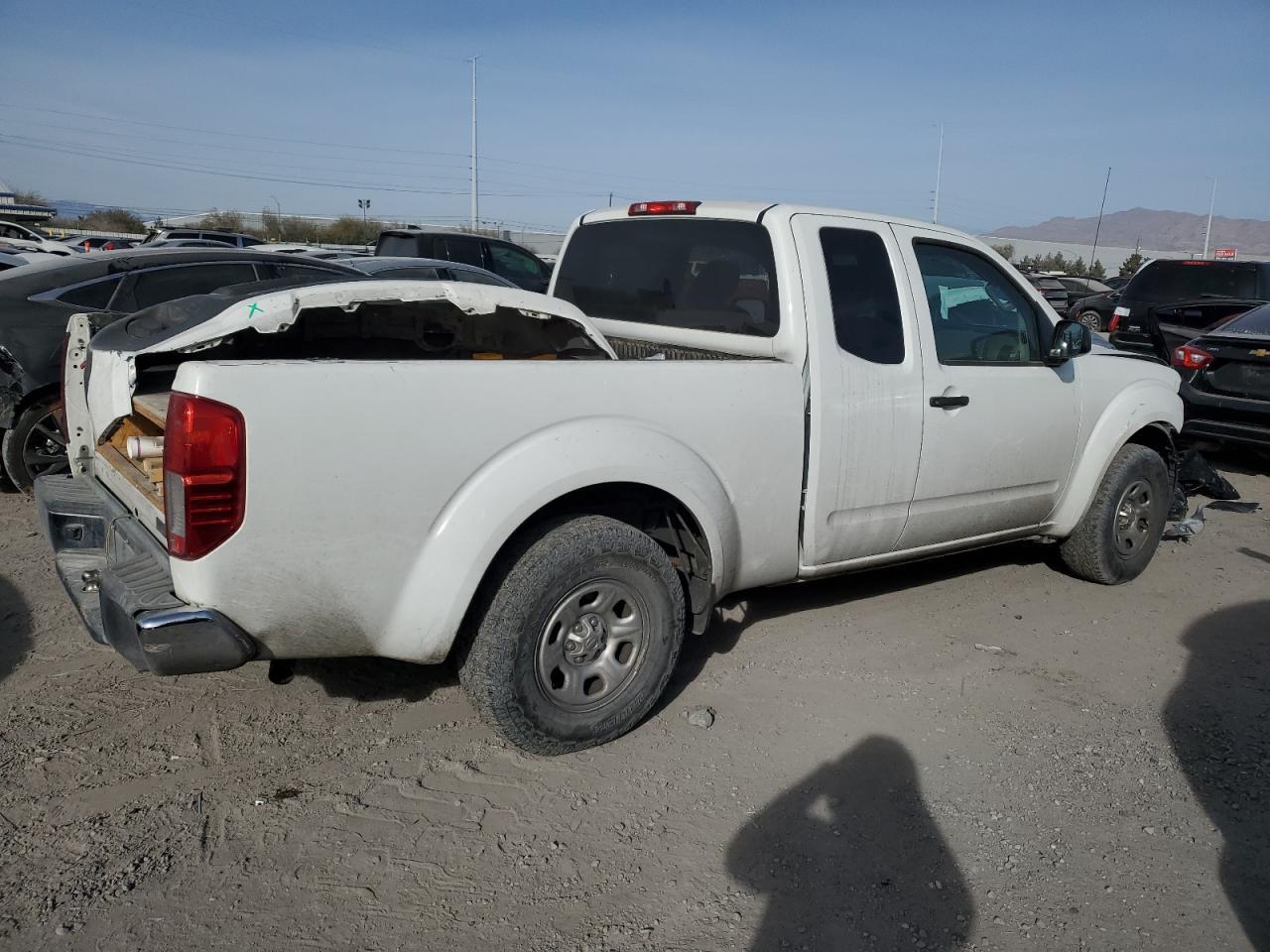2016 NISSAN FRONTIER S - Image 3