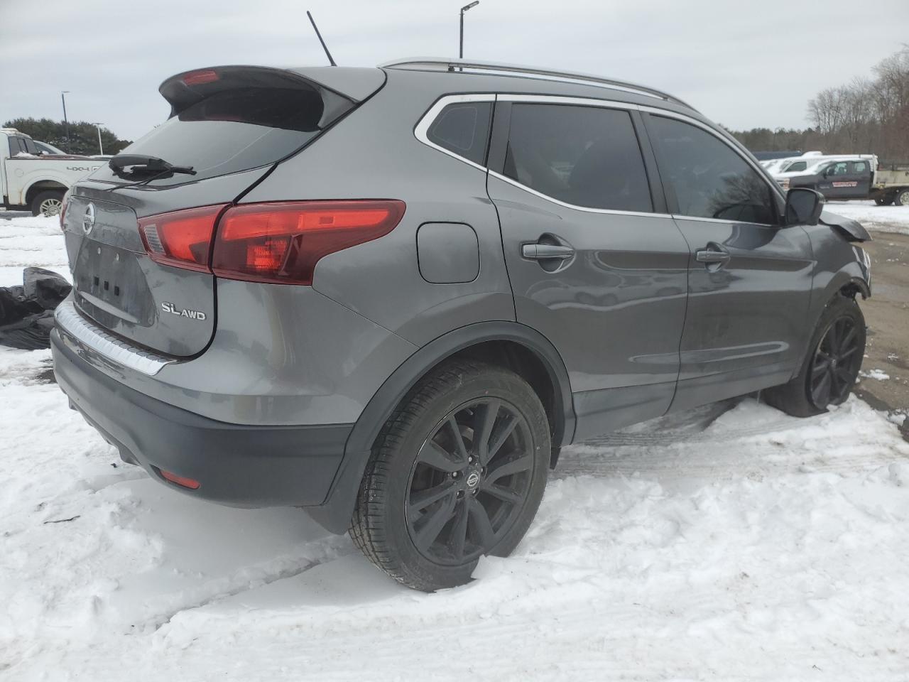 2018 NISSAN ROGUE SPOR - Image 3