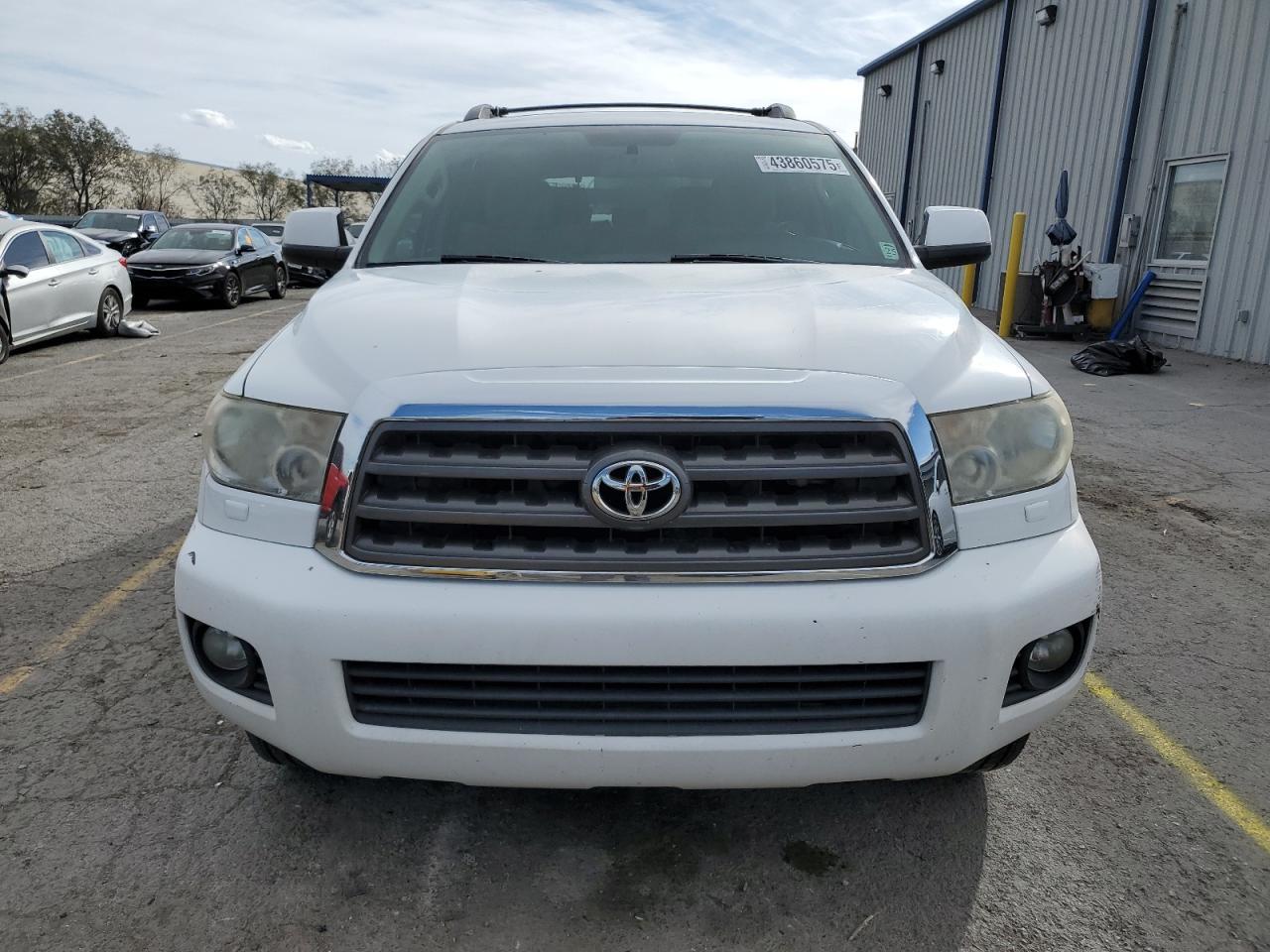 2012 TOYOTA SEQUOIA SR - Image 5