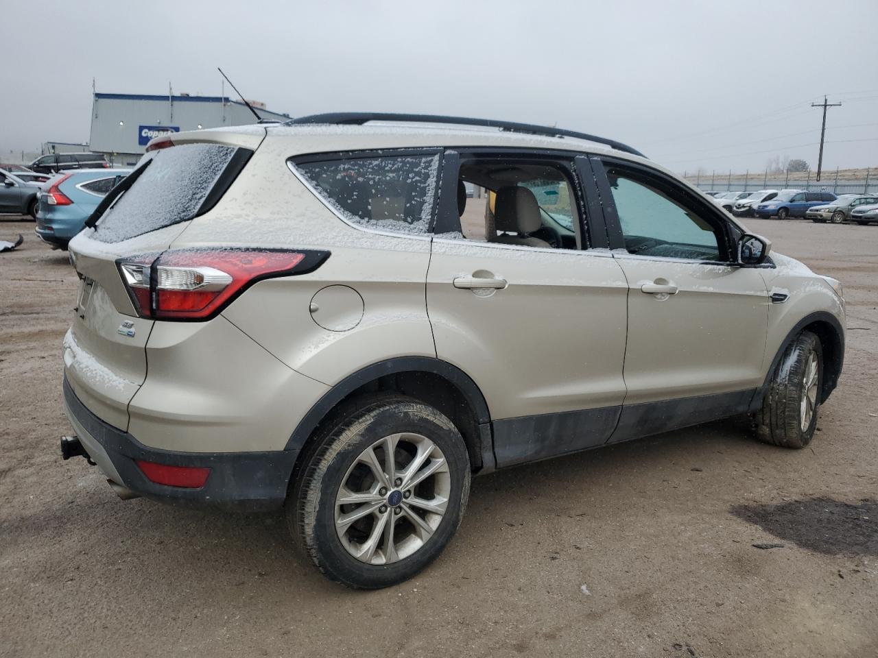 2017 FORD ESCAPE SE - Фото 3
