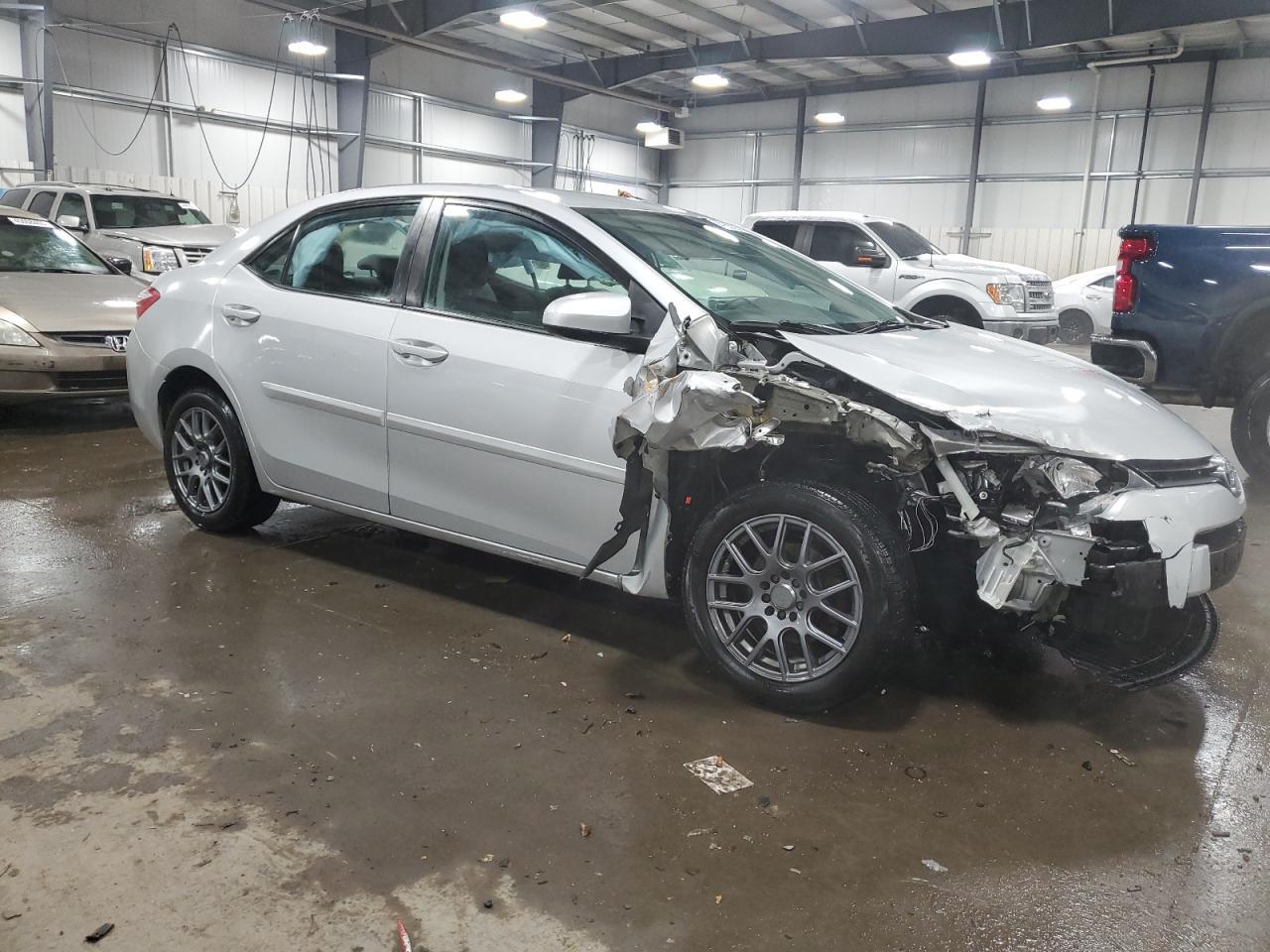 2015 TOYOTA COROLLA L - Image 4