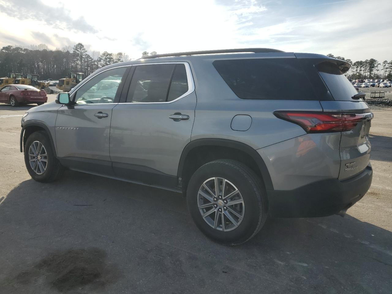 2023 CHEVROLET TRAVERSE L - Фото 2