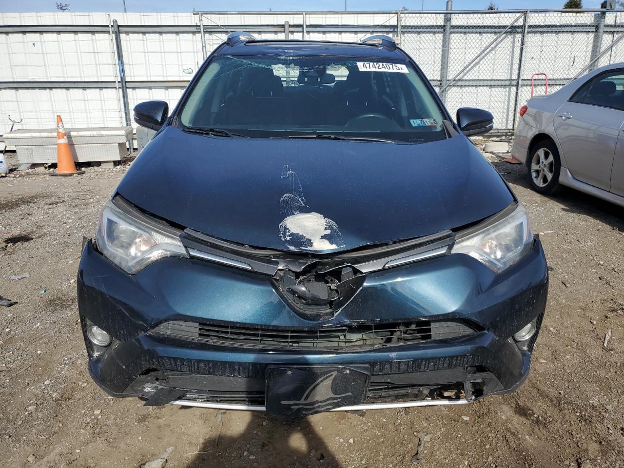 2017 TOYOTA RAV4 XLE - Image 5