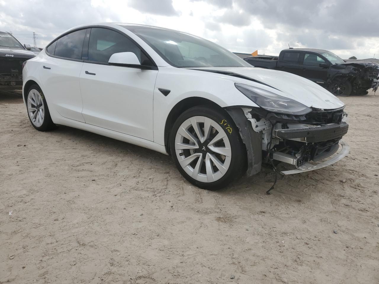 2021 TESLA MODEL 3 - Фото 4
