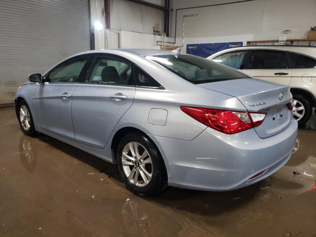 2011 HYUNDAI SONATA GLS - Image 2