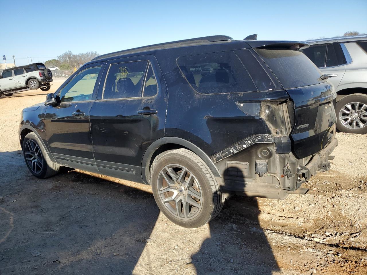 2017 FORD EXPLORER S - Image 2