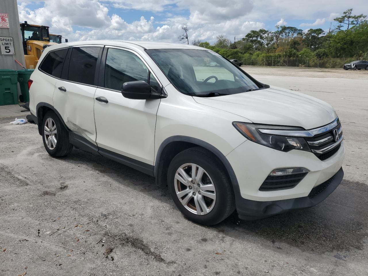 2017 HONDA PILOT LX - Фото 4