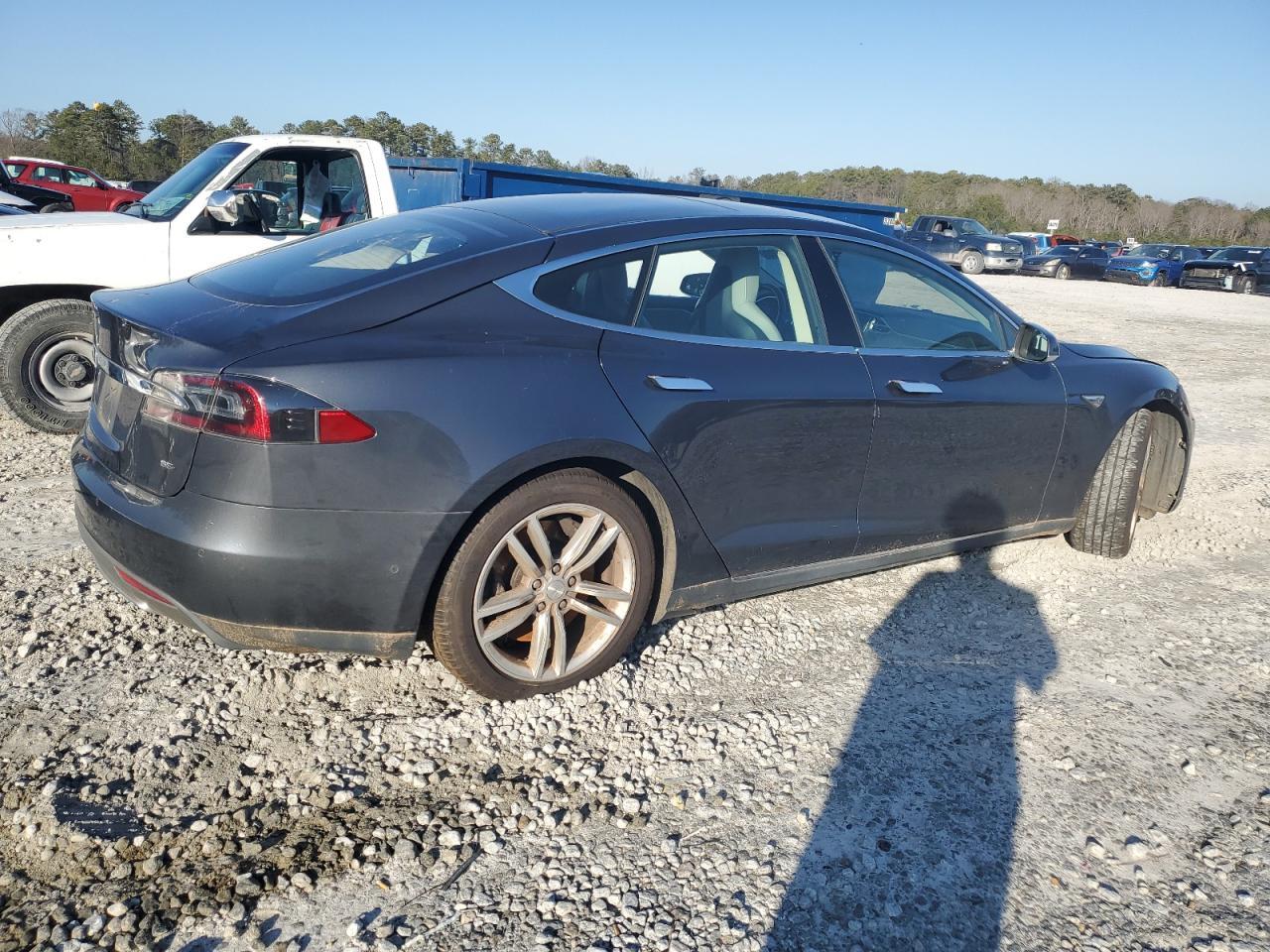 2015 TESLA MODEL S 85 - Фото 3