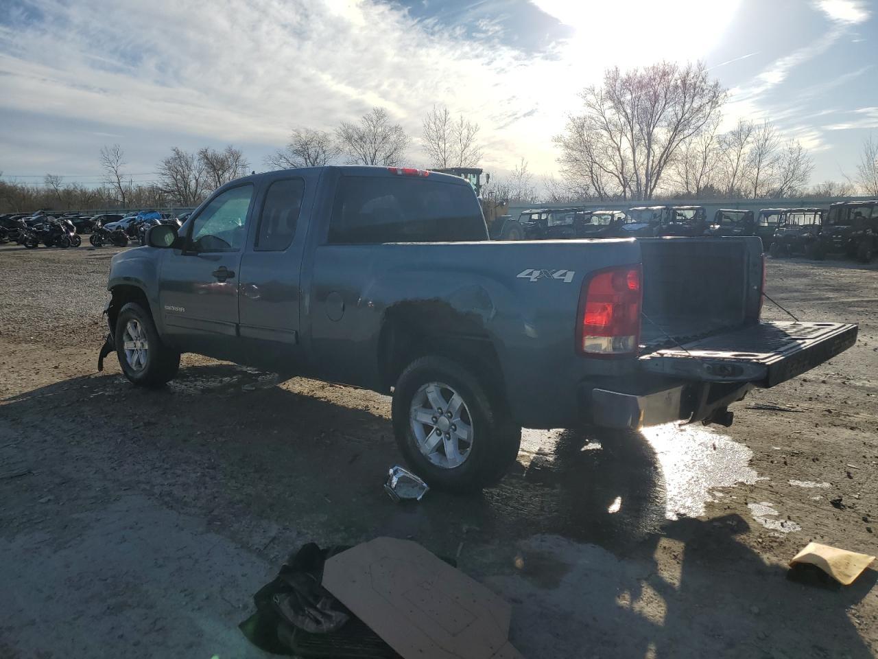 2011 GMC SIERRA K15 - Фото 2