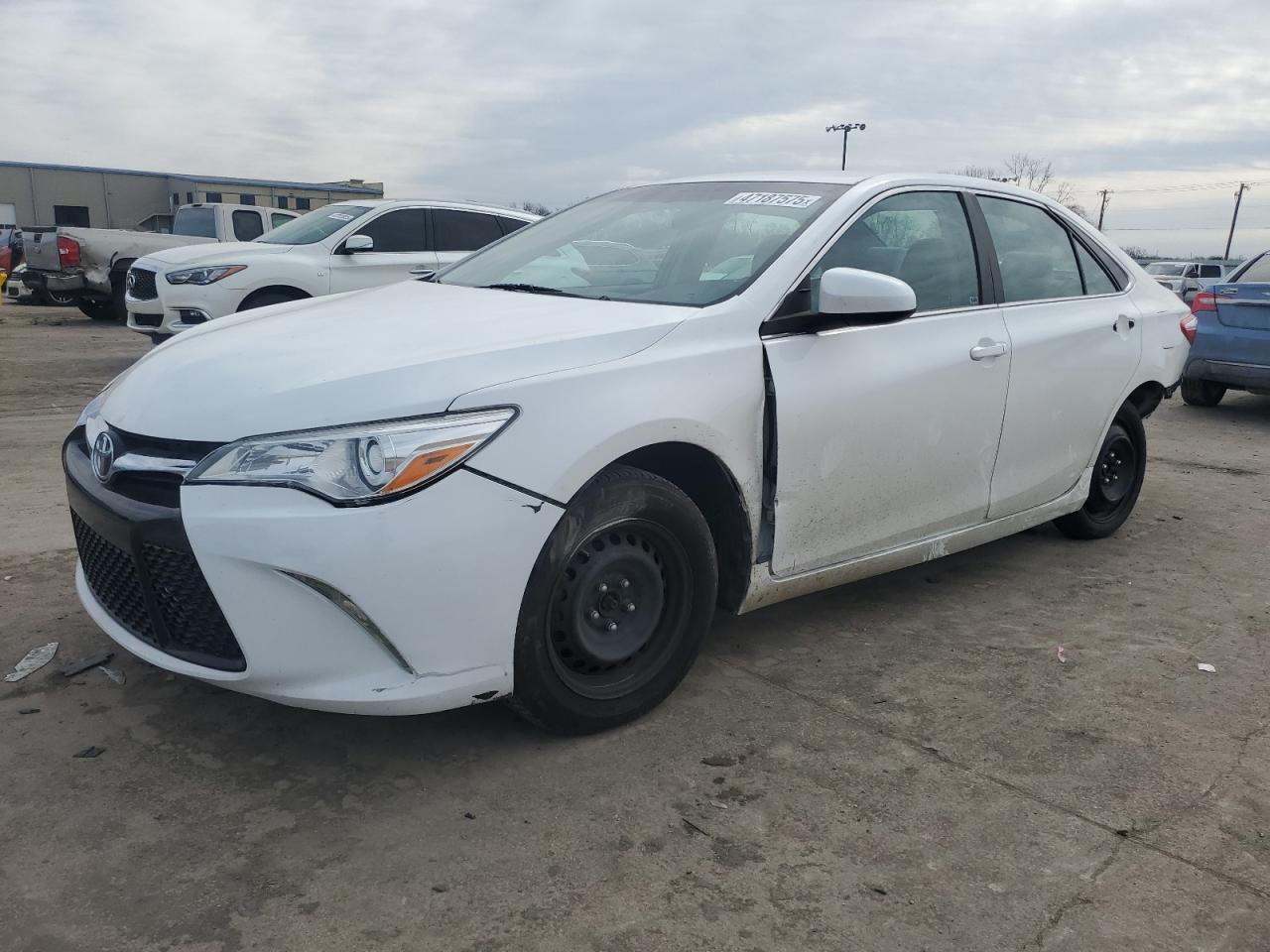 2016 TOYOTA CAMRY LE