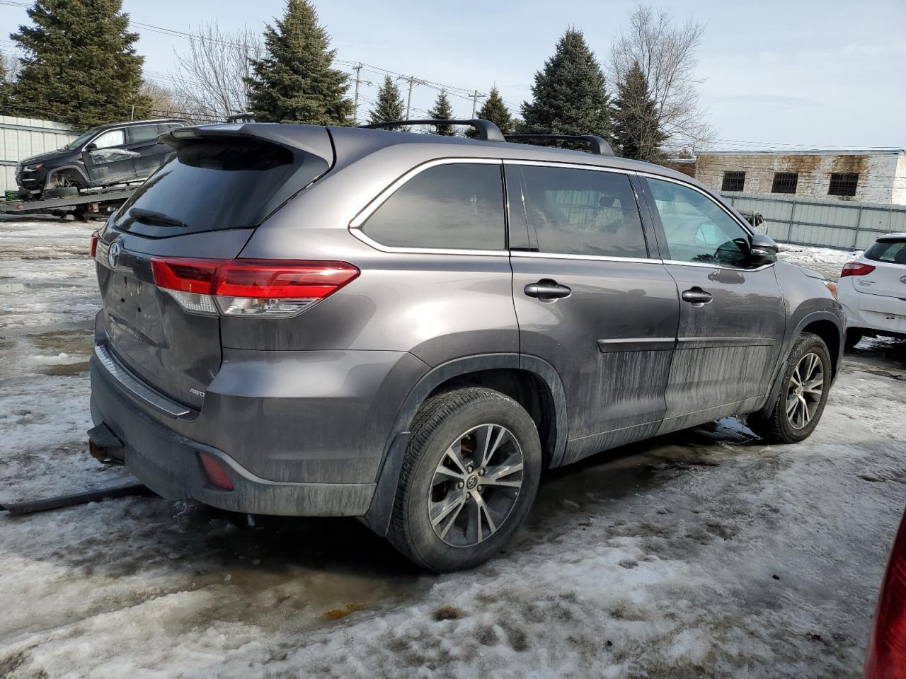 2019 TOYOTA HIGHLANDER - Фото 3