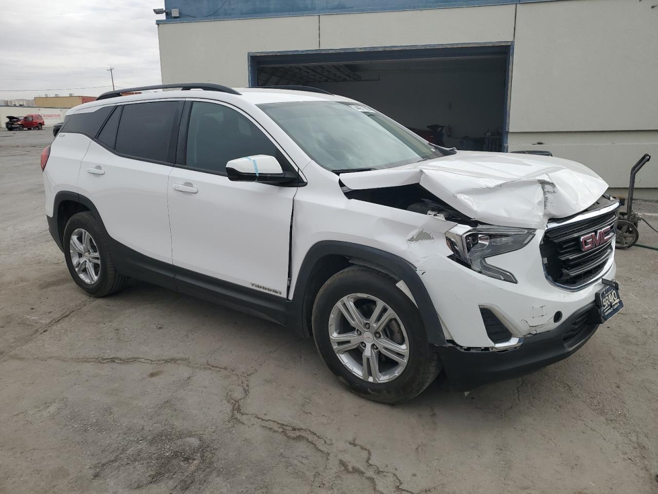 2018 GMC TERRAIN SL - Image 4