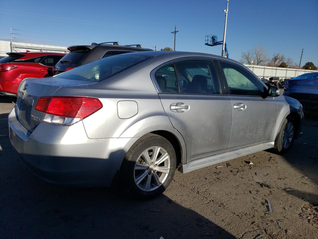 2012 SUBARU LEGACY 2.5 - Image 3