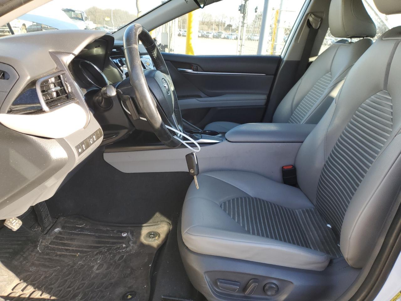 2019 TOYOTA CAMRY L - Image 7