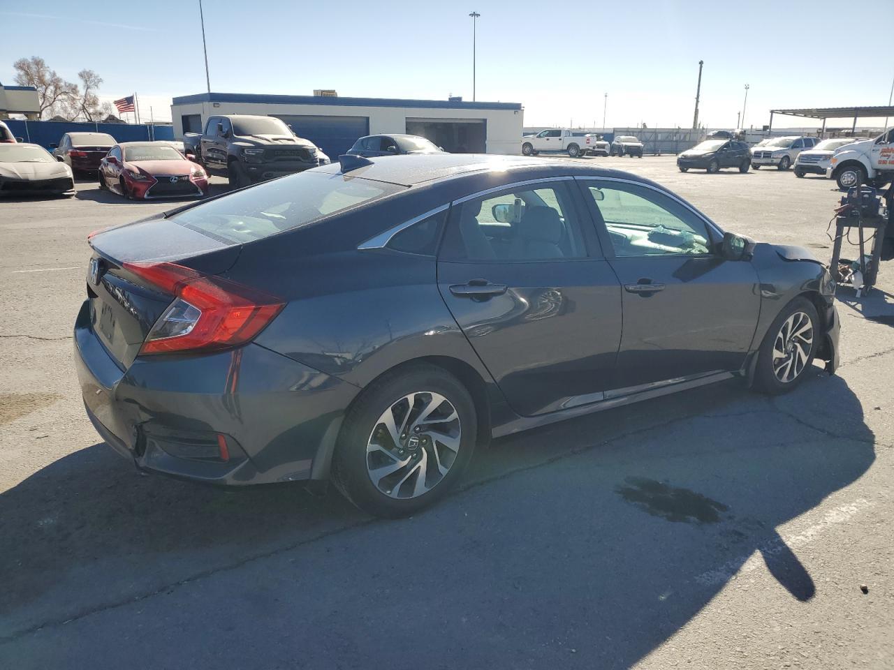 2018 HONDA CIVIC EX - Image 3
