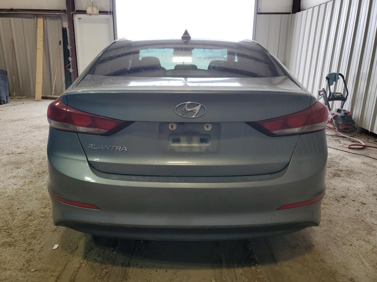 2018 HYUNDAI ELANTRA SE - Image 6