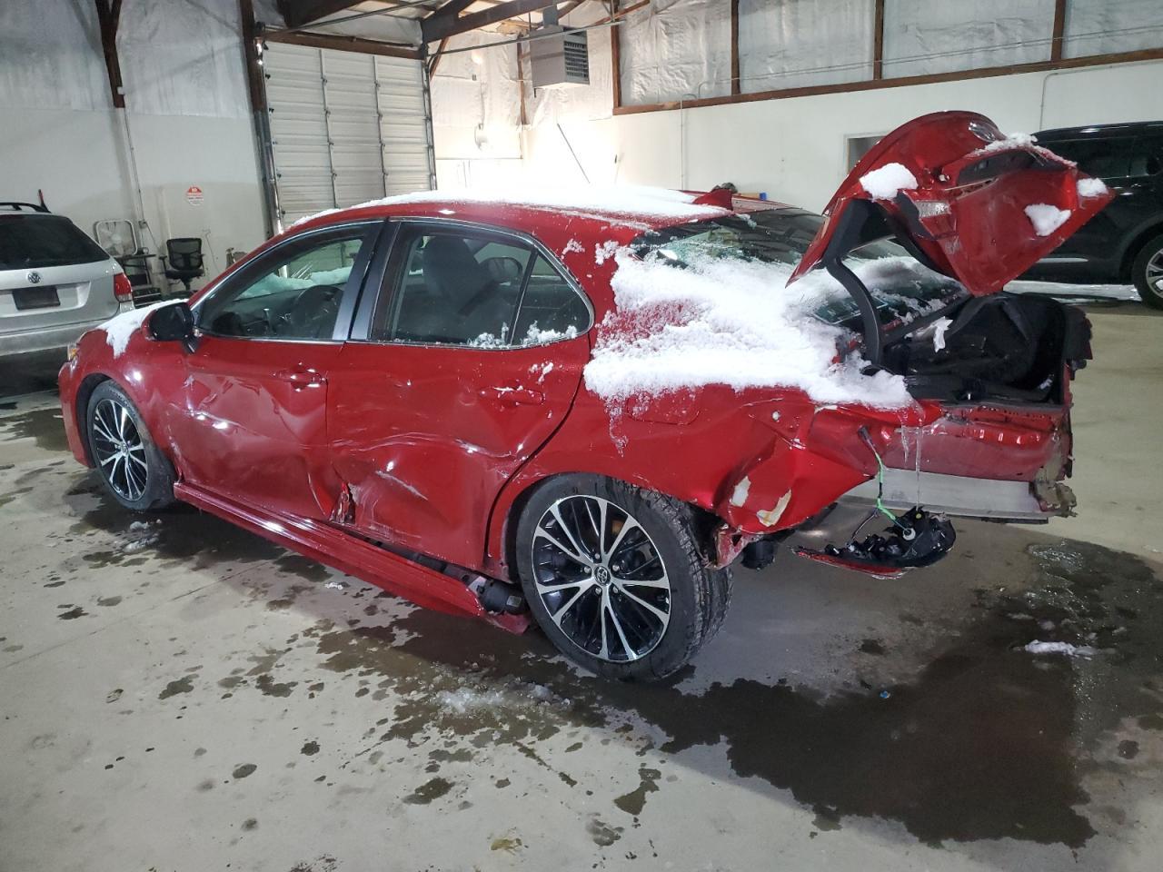 2020 TOYOTA CAMRY SE - Image 2