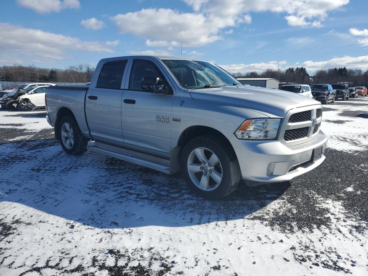 2014 RAM 1500 ST - Image 4