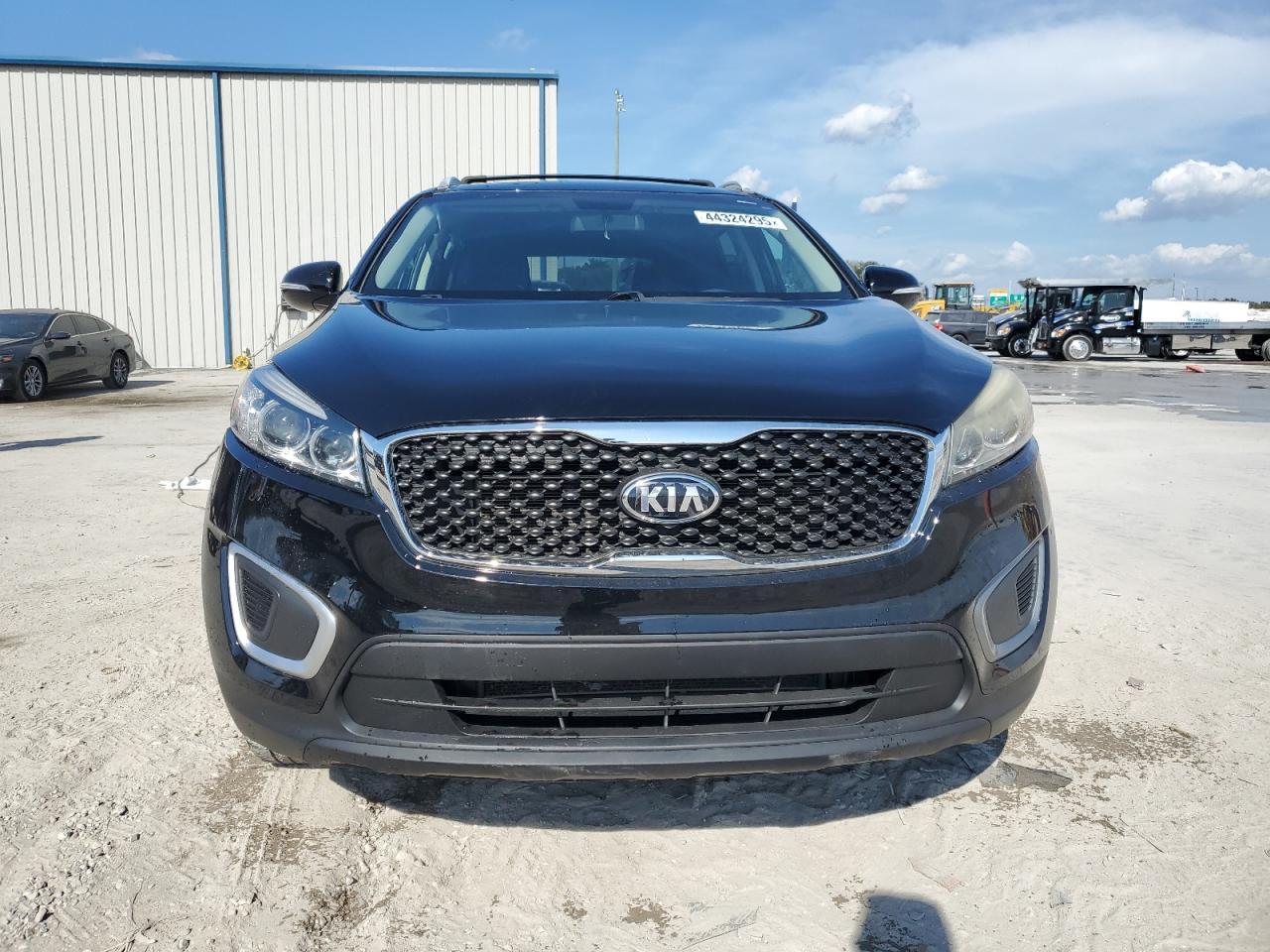 2016 KIA SORENTO LX - Image 5