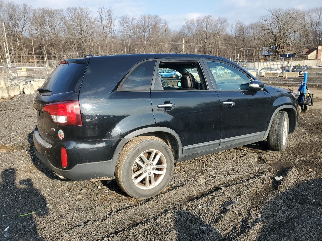 2015 KIA SORENTO LX - Image 3