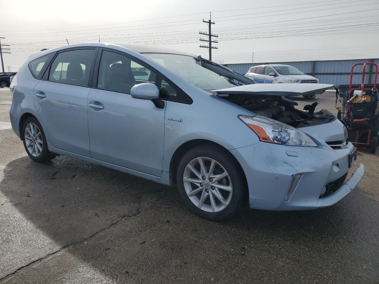 2013 TOYOTA PRIUS V - Image 4