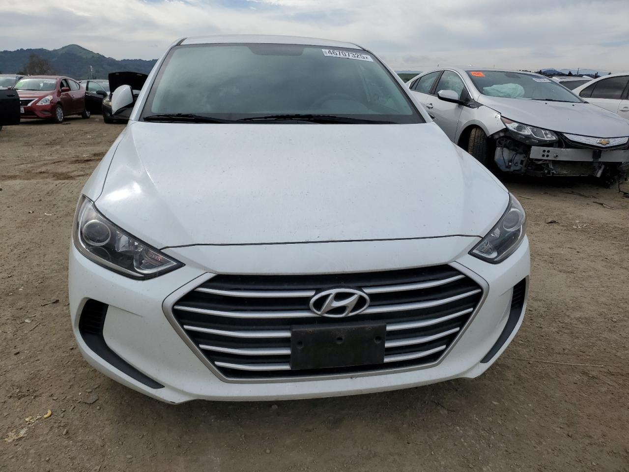 2018 HYUNDAI ELANTRA SE - Фото 5