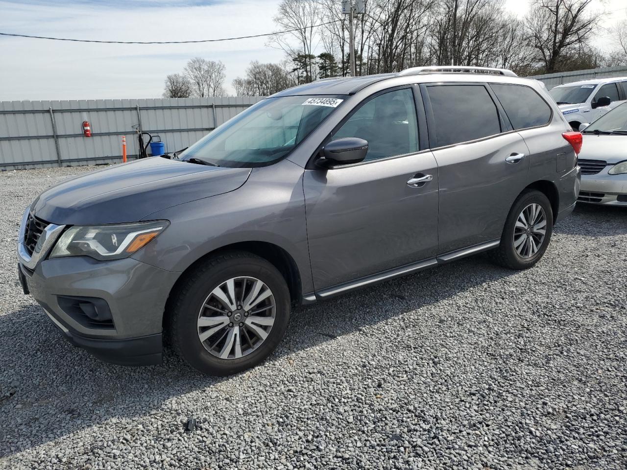 2017 NISSAN PATHFINDER