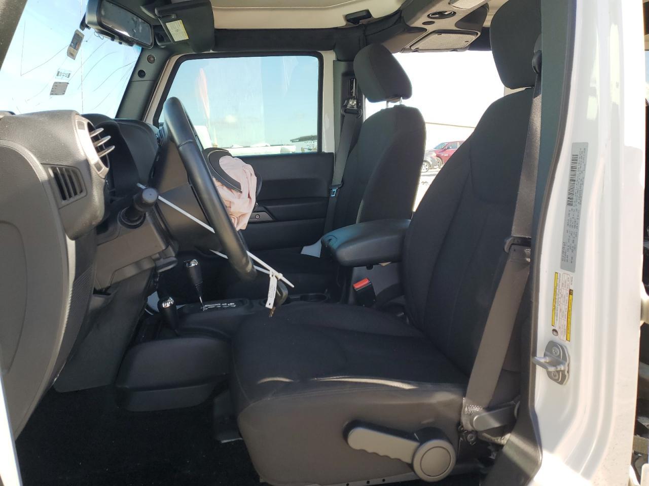 2017 JEEP WRANGLER U - Image 7