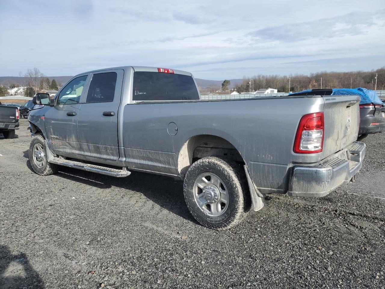 2022 RAM 2500 TRADE - Image 2