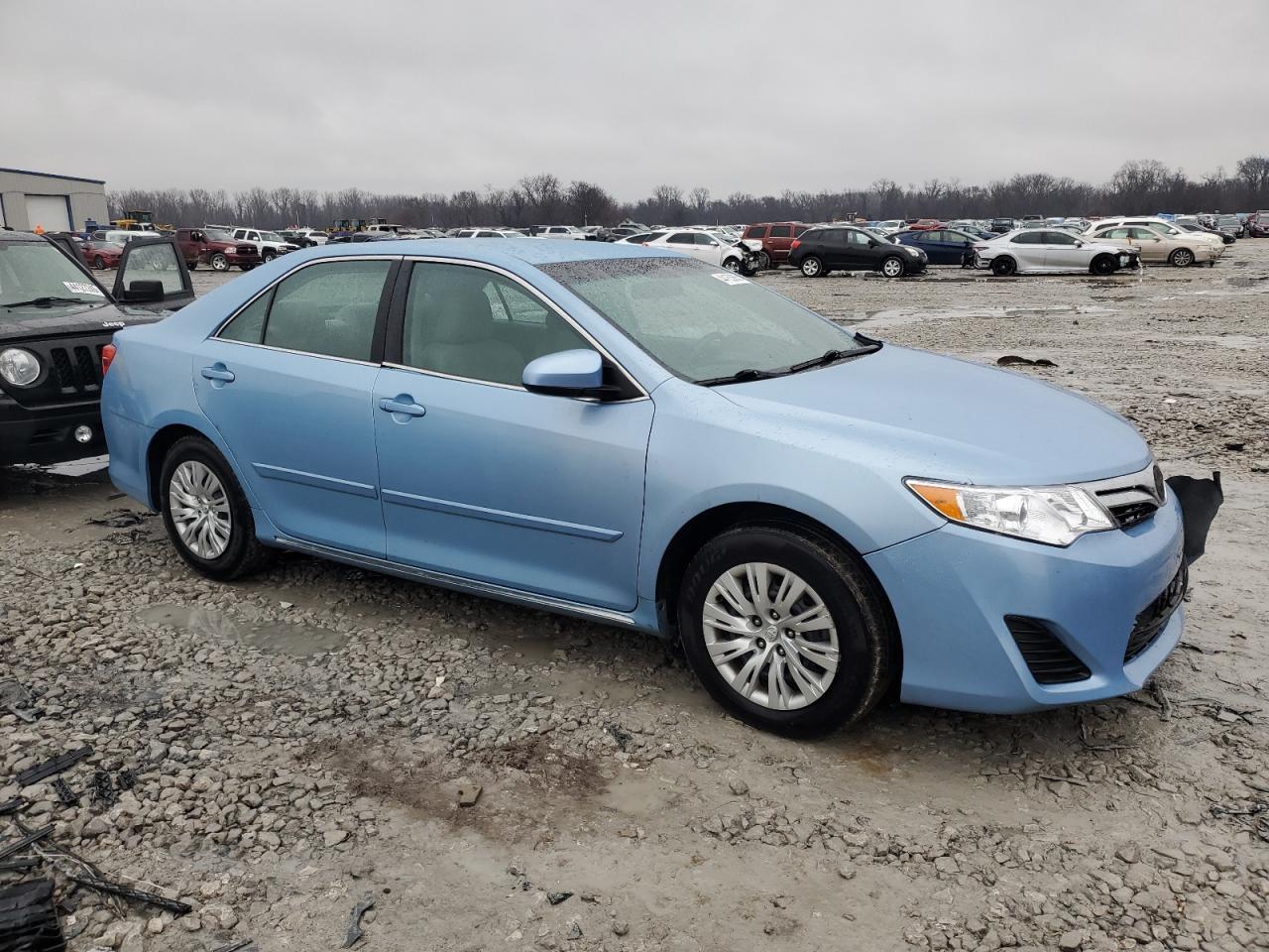 2013 TOYOTA CAMRY L - Фото 4