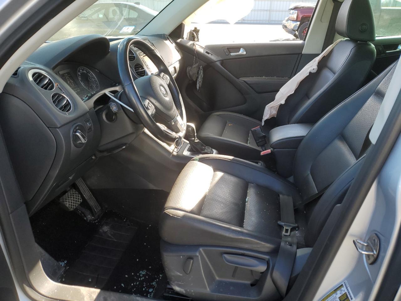 2015 VOLKSWAGEN TIGUAN S - Фото 7