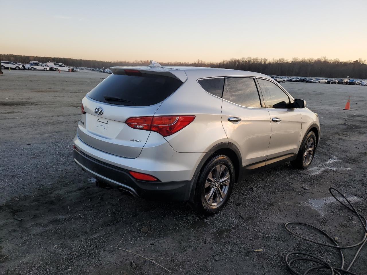 2013 HYUNDAI SANTA FE S - Image 3