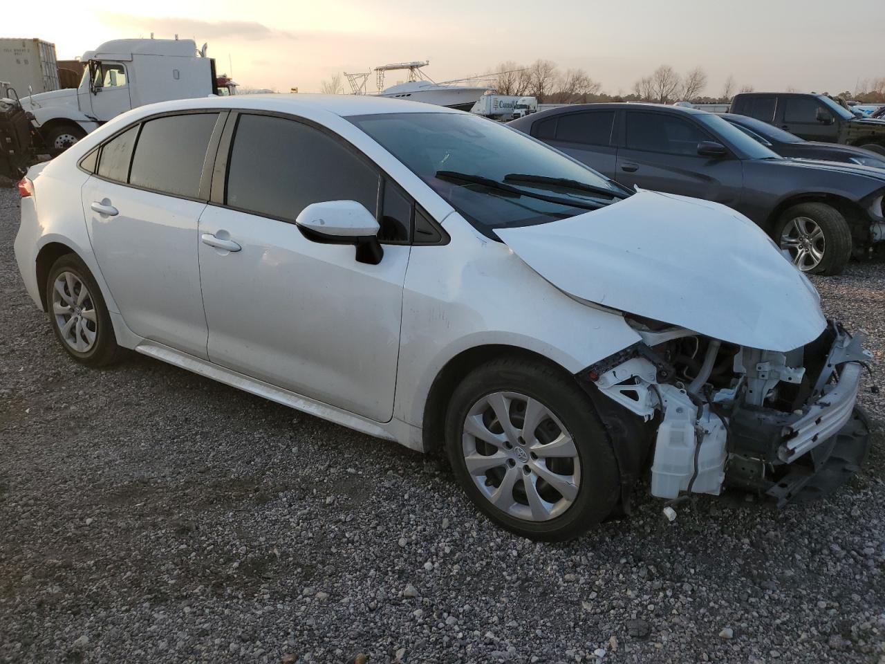2021 TOYOTA COROLLA LE - Фото 4