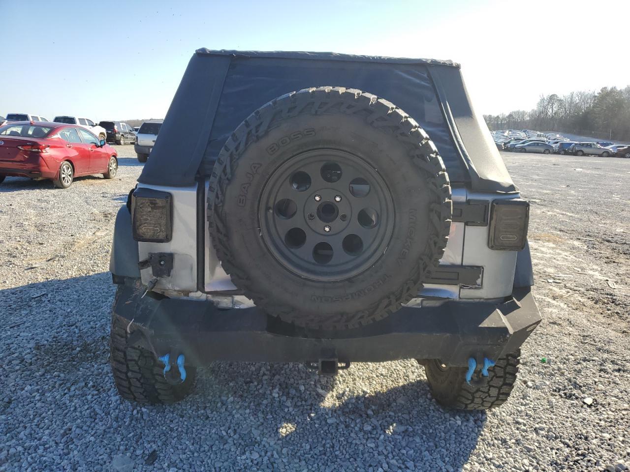 2015 JEEP WRANGLER U - Image 6