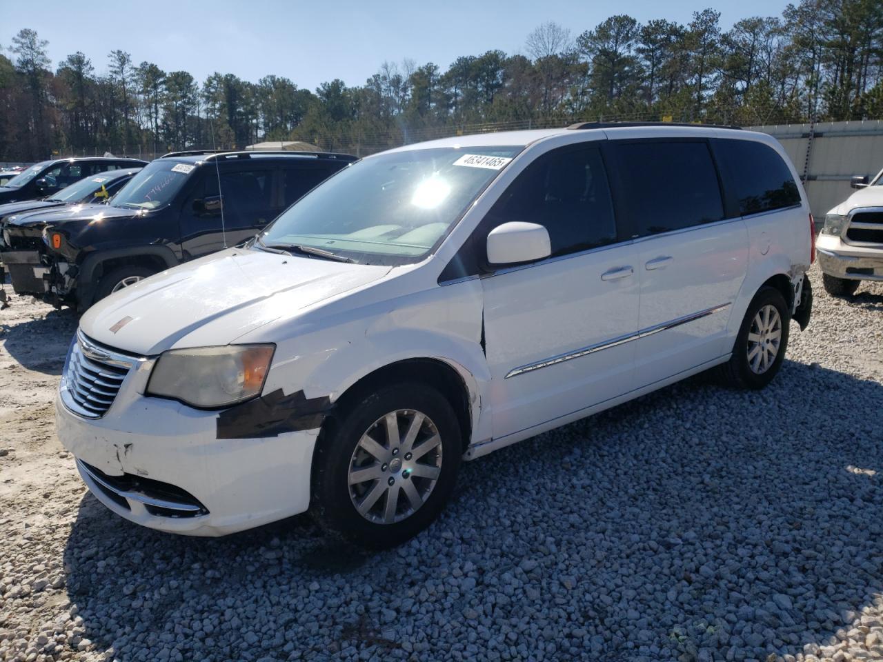 2014 CHRYSLER TOWN & COU