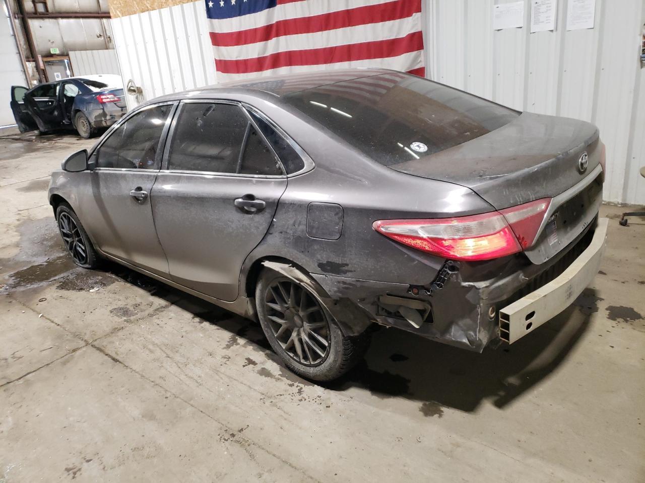 2016 TOYOTA CAMRY LE - Фото 2